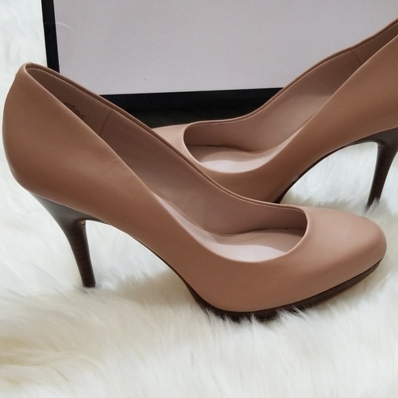 NIB Nine West Kristal Platform Pums Sz 8.5 M - Picture 2 of 8